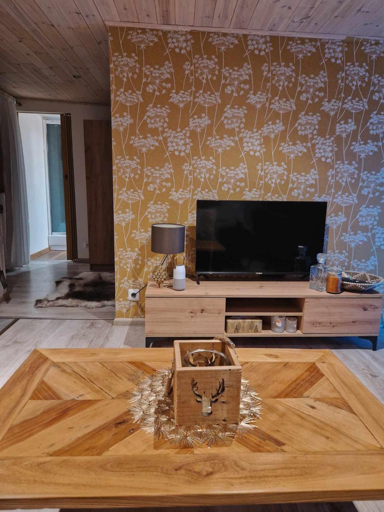 Chata Jeleni Drevenice S Vlastni Virivkou Horni Halze Luaran gambar
